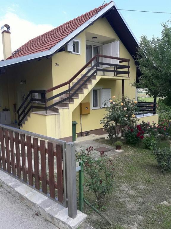 Holiday Home Dora Забок Экстерьер фото