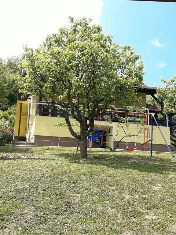 Holiday Home Dora Забок Экстерьер фото